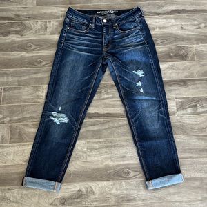 American Eagle tomgirl jeans